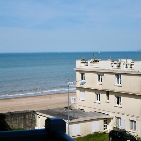 Appartement Vue Mer - 30 M De La Plage - 5 Minutes A Pied Du Centre Ville Et Du Casino Villers-sur-Mer Kültér fotó