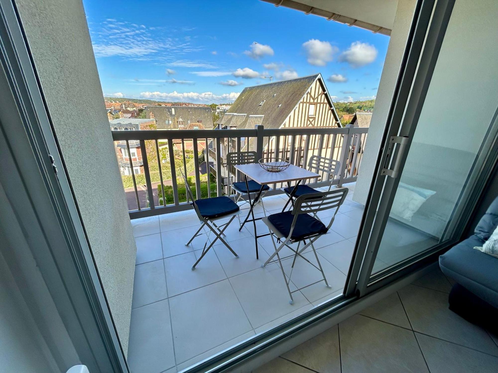 Appartement Vue Mer - 30 M De La Plage - 5 Minutes A Pied Du Centre Ville Et Du Casino Villers-sur-Mer Kültér fotó